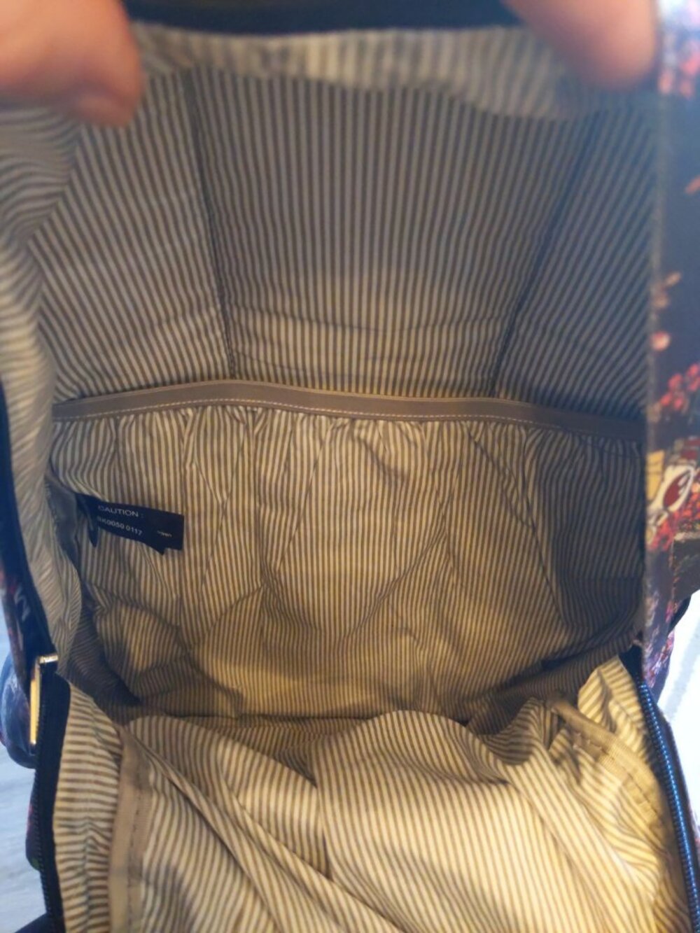 Loungefly Star Wars Helmet And Ships Stormtrooper Floral Backpack - Picture 3 of 4